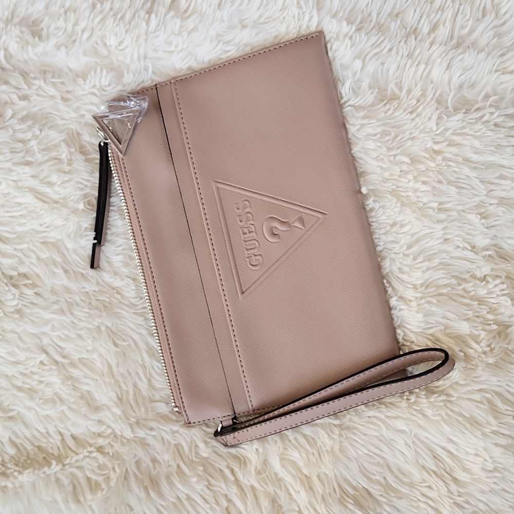 Guess Wristlet